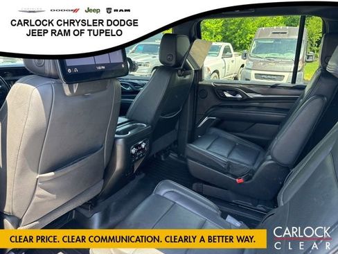 Used 2021 GMC Yukon XL Denali w/ Denali Premium Package AWD/4WD image 31