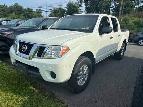 Used 2017 Nissan Frontier SV AWD/4WD image 1