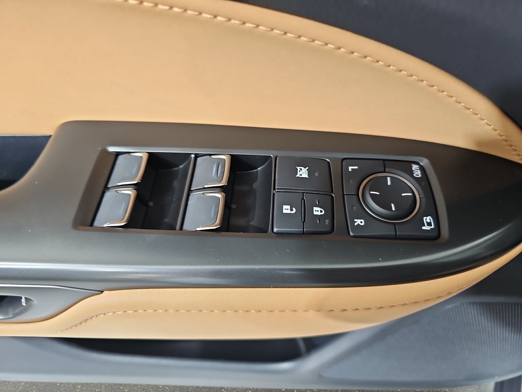 New 2026 Lexus NX 350 AWD w/ Cold Area Package image 27