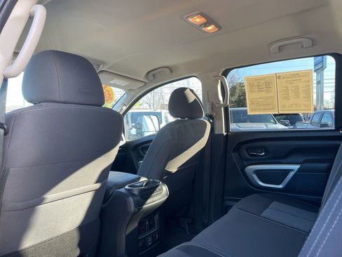 Used 2024 Nissan Titan SV w/ SV Convenience Package image 44