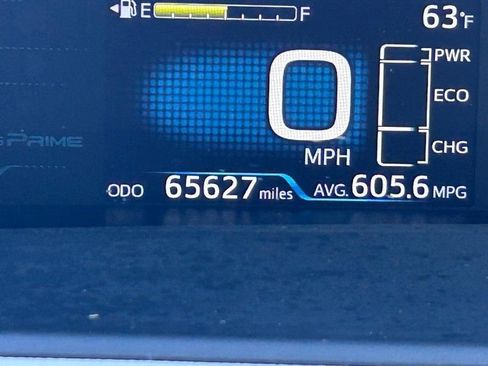 Used 2018 Toyota Prius Prime Advanced image 19