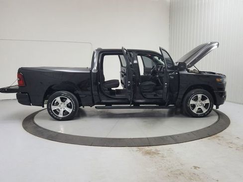 Used 2025 RAM 1500 Tradesman AWD/4WD image 16