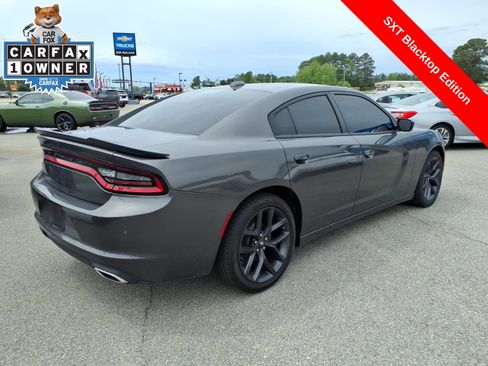 Used 2023 Dodge Charger SXT w/ Blacktop Package RWD image 5
