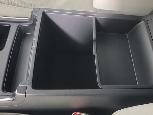 Used 2025 Kia Sorento EX w/ Panoramic Sunroof Package image 36