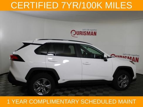 Used 2025 Toyota RAV4 XLE AWD/4WD image 8