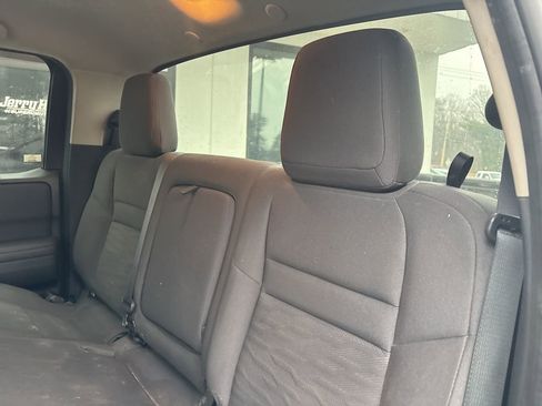 Used 2022 Nissan Frontier S image 4