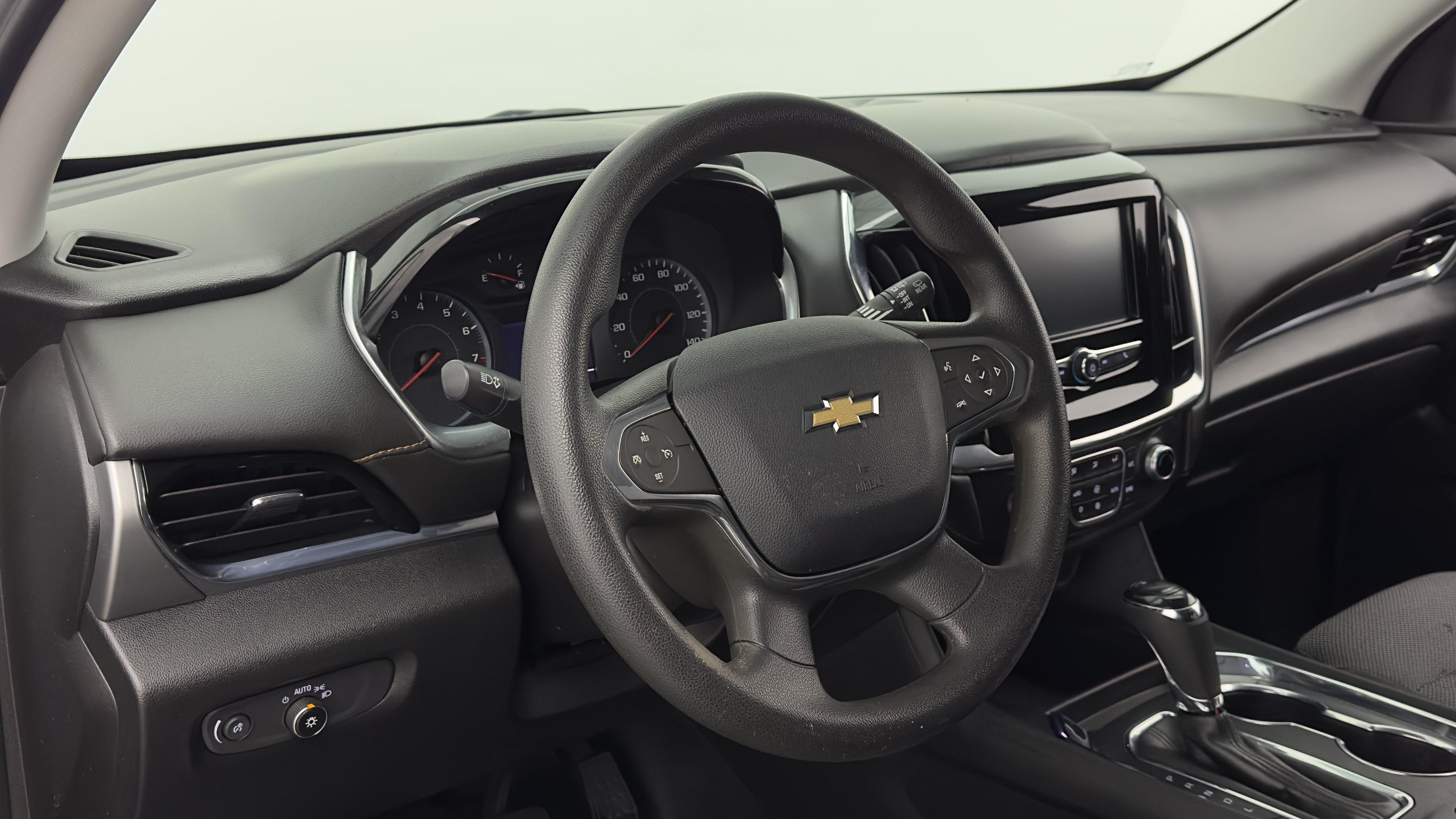 Used 2018 Chevrolet Traverse LS FWD image 8