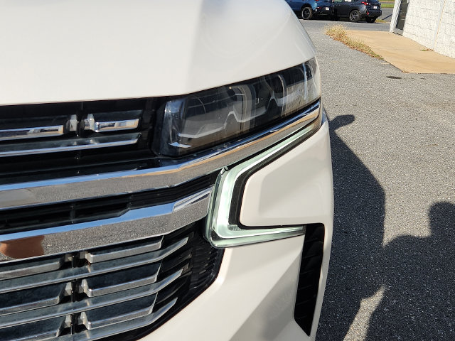 Certified 2022 Chevrolet Suburban Premier AWD/4WD image 9