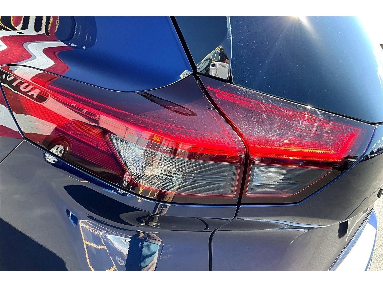Used 2024 Nissan Rogue Platinum AWD/4WD image 33
