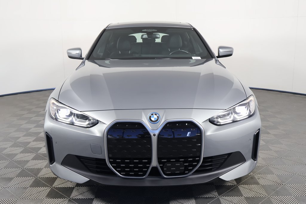 Certified 2023 BMW i4 eDrive40 RWD image 2