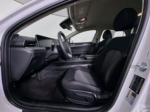 Used 2025 Kia K5 LXS FWD image 13