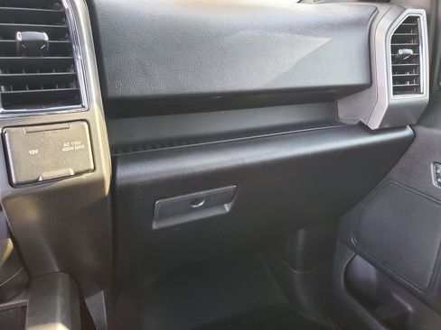 Used 2017 Ford F150 XLT w/ Equipment Group 302A Luxury image 40