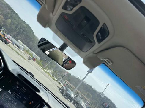 Used 2021 Subaru Outback Limited XT image 17