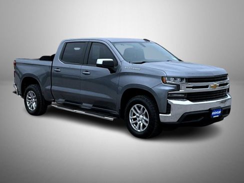 Used 2020 Chevrolet Silverado 1500 LT image 3