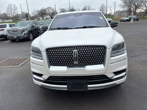 Used 2019 Lincoln Navigator Reserve image 4