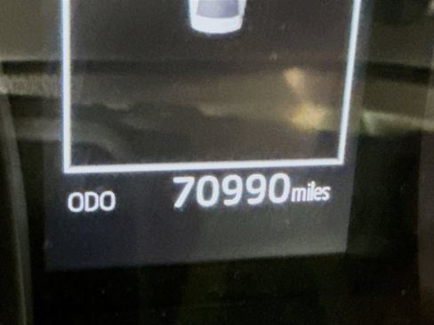Certified 2022 Toyota Camry SE FWD image 5