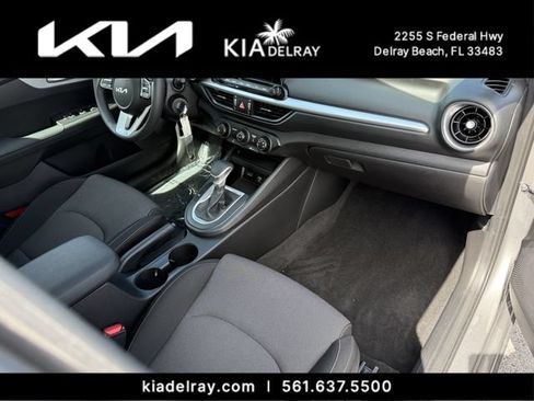 Certified 2024 Kia Forte LXS w/ LXS Technology Package FWD image 9