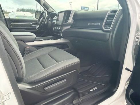 Used 2022 RAM 1500 Big Horn AWD/4WD image 9