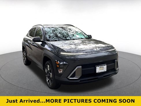 Used 2025 Hyundai Kona SEL image 1