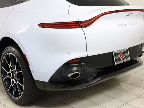 Used 2021 Aston Martin DBX image 43