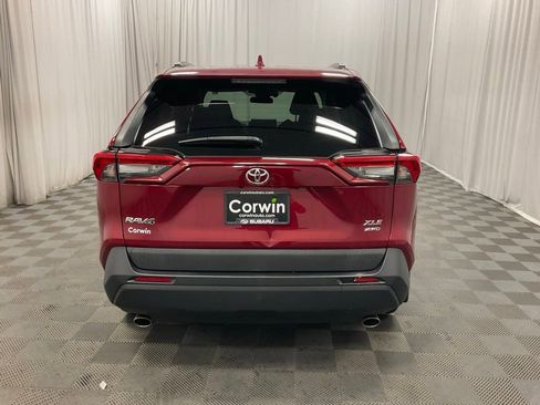 Used 2020 Toyota RAV4 XLE image 5