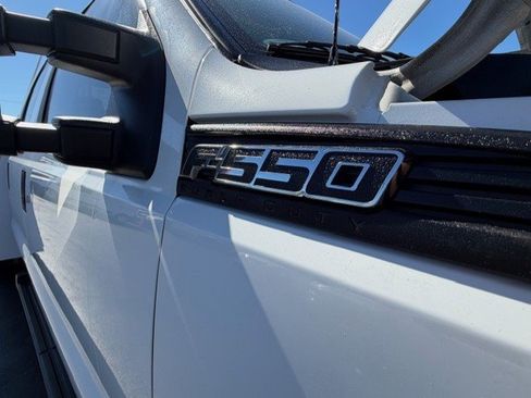 Used 2016 Ford F550 2WD Crew Cab Super Duty w/ Power Equipment Group image 19