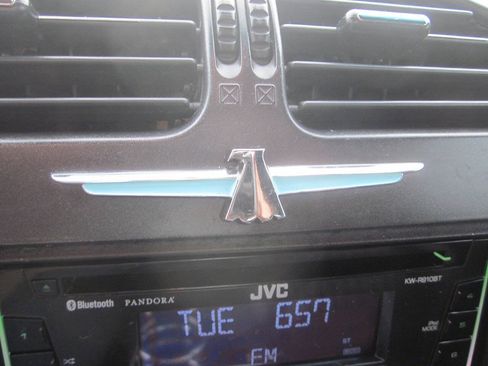 Used 2004 Ford Thunderbird RWD image 27