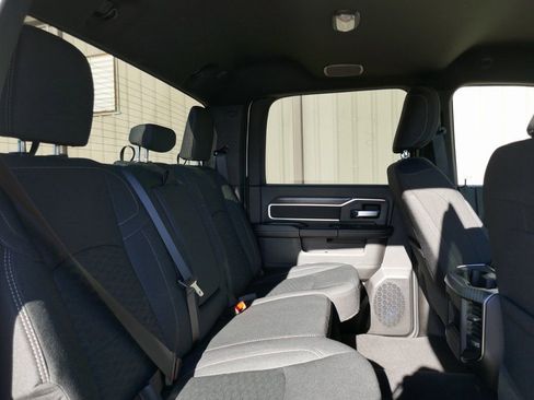 New 2026 RAM 2500 Big Horn AWD/4WD image 12