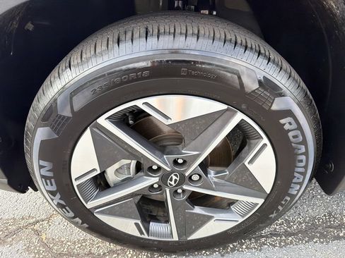 Certified 2025 Hyundai Tucson SEL AWD/4WD image 11