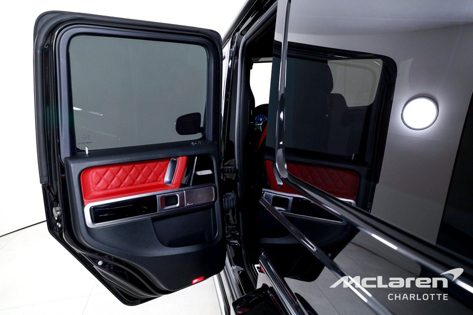 Used 2021 Mercedes-Benz G 550 w/ AMG Line image 17