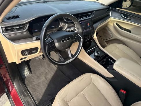 Used 2021 Jeep Grand Cherokee L Limited RWD image 24