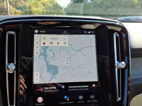 New 2026 Volvo XC40 B5 Plus w/ Protection Package Premier image 16