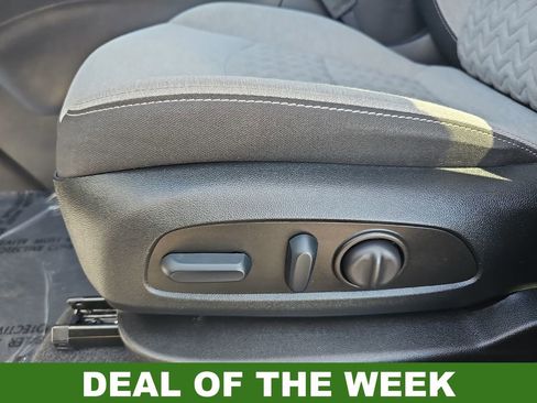 Used 2023 Chevrolet Equinox LT w/ LPO, Floor Liner Package image 28