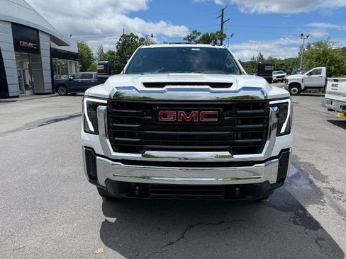 New 2026 GMC Sierra 3500 Pro AWD/4WD image 8