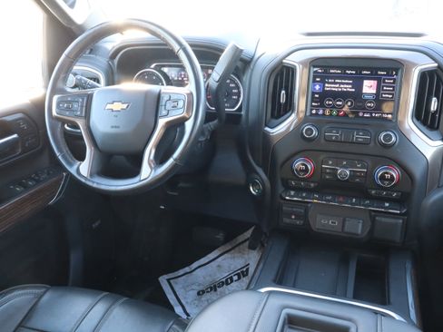 Used 2020 Chevrolet Silverado 2500 High Country image 10