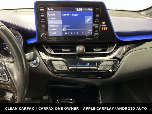 Used 2022 Toyota C-HR XLE image 13