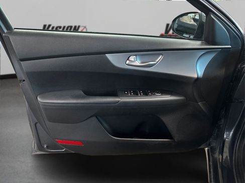 Certified 2023 Kia Forte LXS image 21