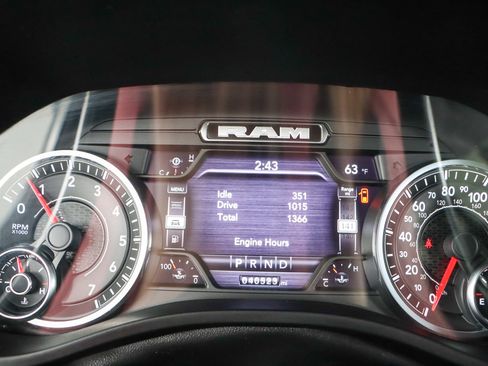 Used 2022 RAM 1500 Big Horn AWD/4WD image 15