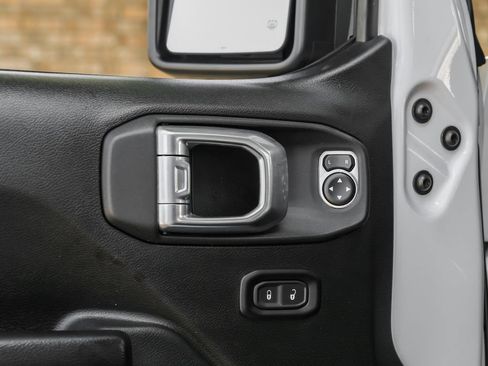 Used 2021 Jeep Wrangler Unlimited Sport AWD/4WD image 55