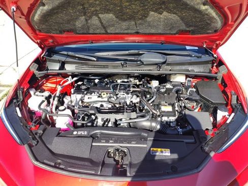 Used 2023 Toyota Prius LE FWD image 20