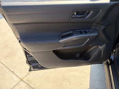 New 2026 Nissan Pathfinder Rock Creek w/ Rock Creek Premium Package AWD/4WD image 17