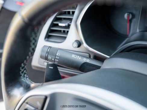 Used 2019 Chevrolet Corvette Stingray Coupe w/ Carbon Flash Badge Package image 65