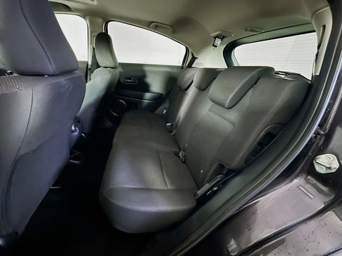 Used 2018 Honda HR-V EX image 26