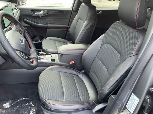 New 2026 Ford Escape ST-Line w/ Tech Pack #1 image 8