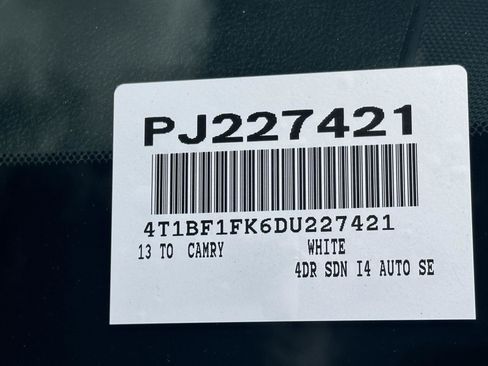 Used 2013 Toyota Camry SE FWD image 14