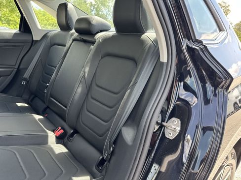 Used 2024 Volkswagen Jetta SEL FWD image 45