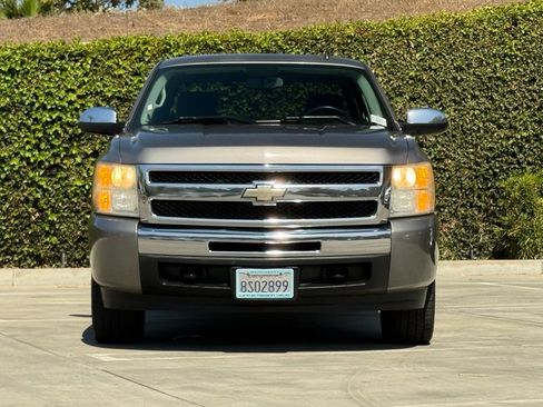 Used 2009 Chevrolet Silverado 1500 LT w/ Regional Value Package RWD image 4