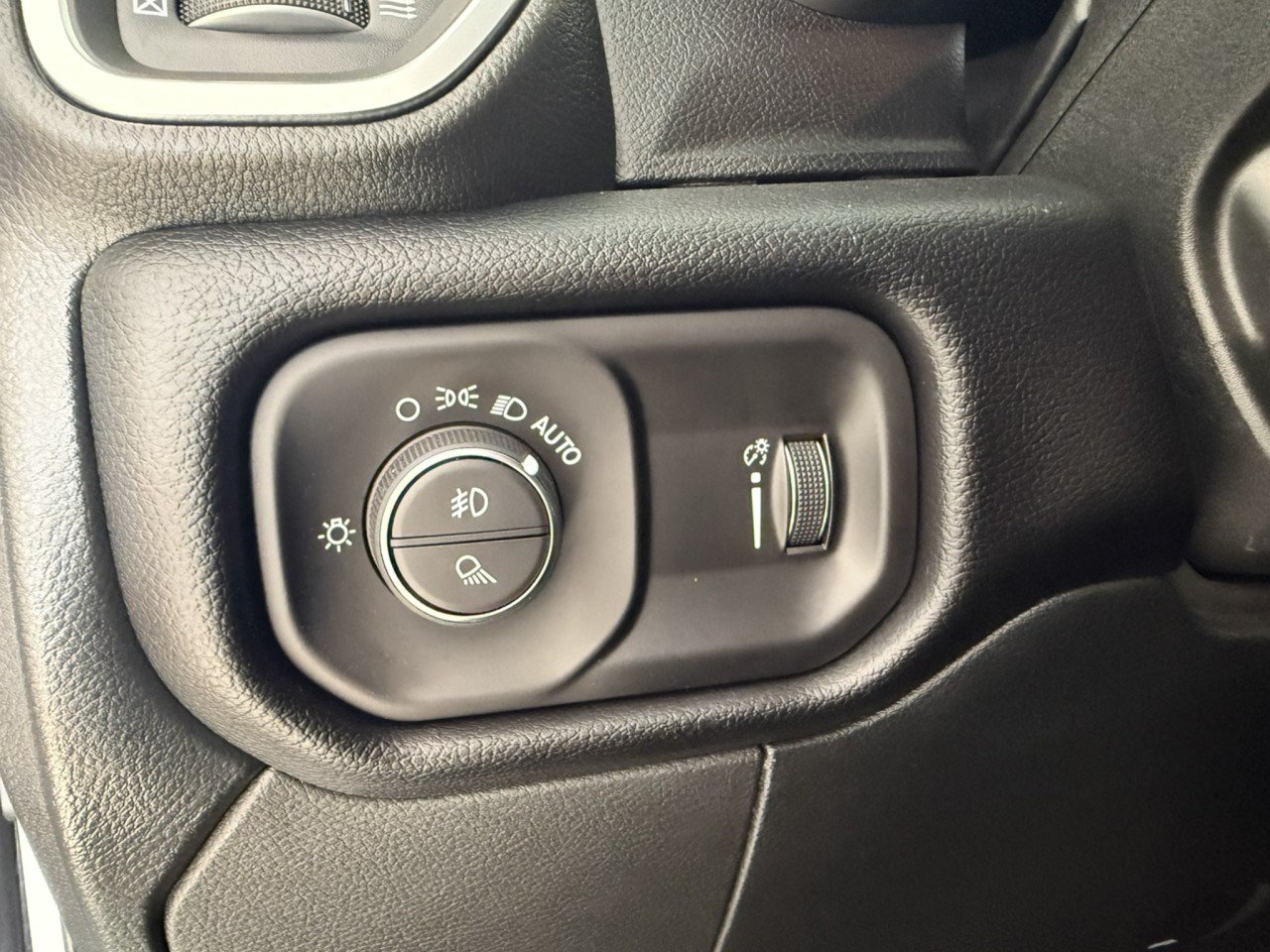 Used 2026 RAM 2500 Big Horn AWD/4WD image 21