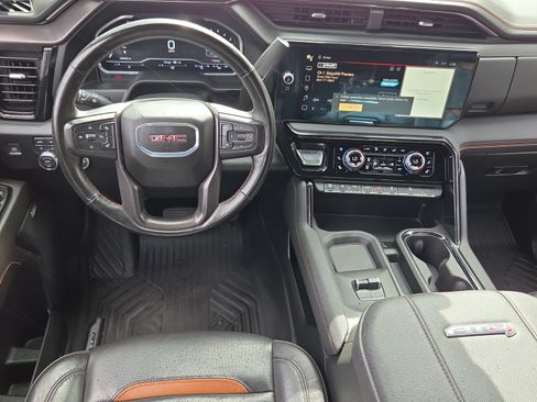 Used 2024 GMC Sierra 2500 AT4 w/ AT4 Premium Plus Package AWD/4WD image 11