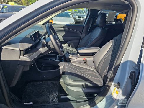 New 2024 Ford Mustang Mach-E Select w/ Comfort Package Lite image 20